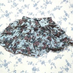 Brandy Melville floral skirt💐